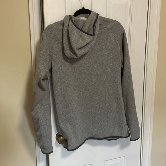 Men’s Patagonia zip up - Picture 2 of 4